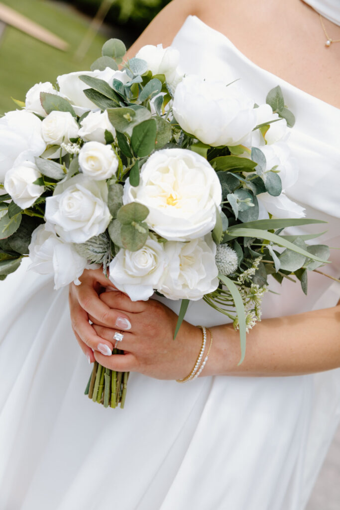 Bridal bouquet in bride's hands